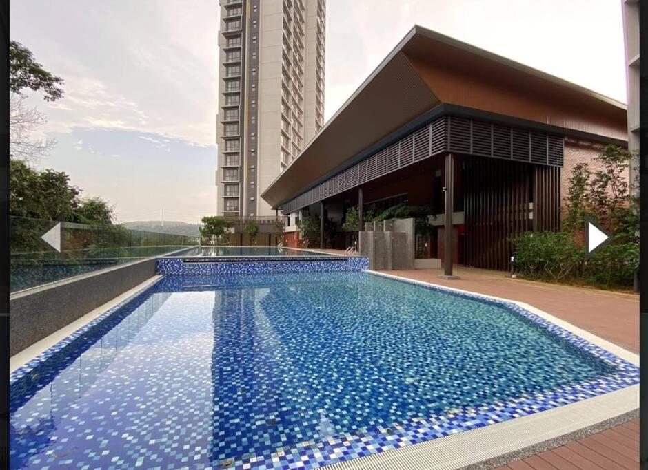 The Clio 2 Residences, Beside Ioi City Mall, Opposite Hospital Serdang, Beside Uniteen And Upm, Putrajaya Esterno foto