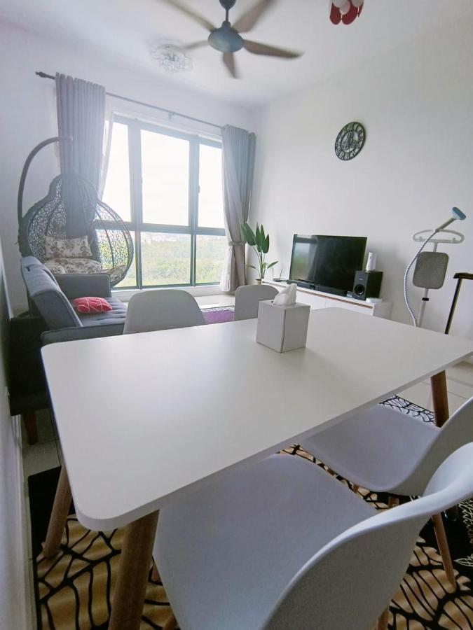 The Clio 2 Residences, Beside Ioi City Mall, Opposite Hospital Serdang, Beside Uniteen And Upm, Putrajaya Esterno foto